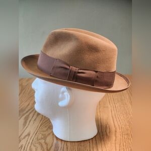 Vintage Courtney Harry Levinson Controlled Brim Dupont Fedora